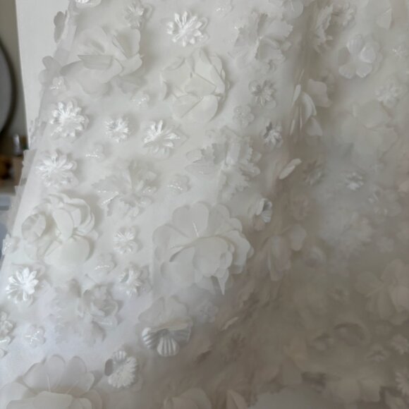 STORIA White 3D Floral Mini Dress – Size Small - Picture 4 of 5